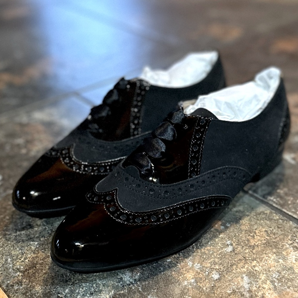 Noah Italian Vegan Oxford Lace-up Flats